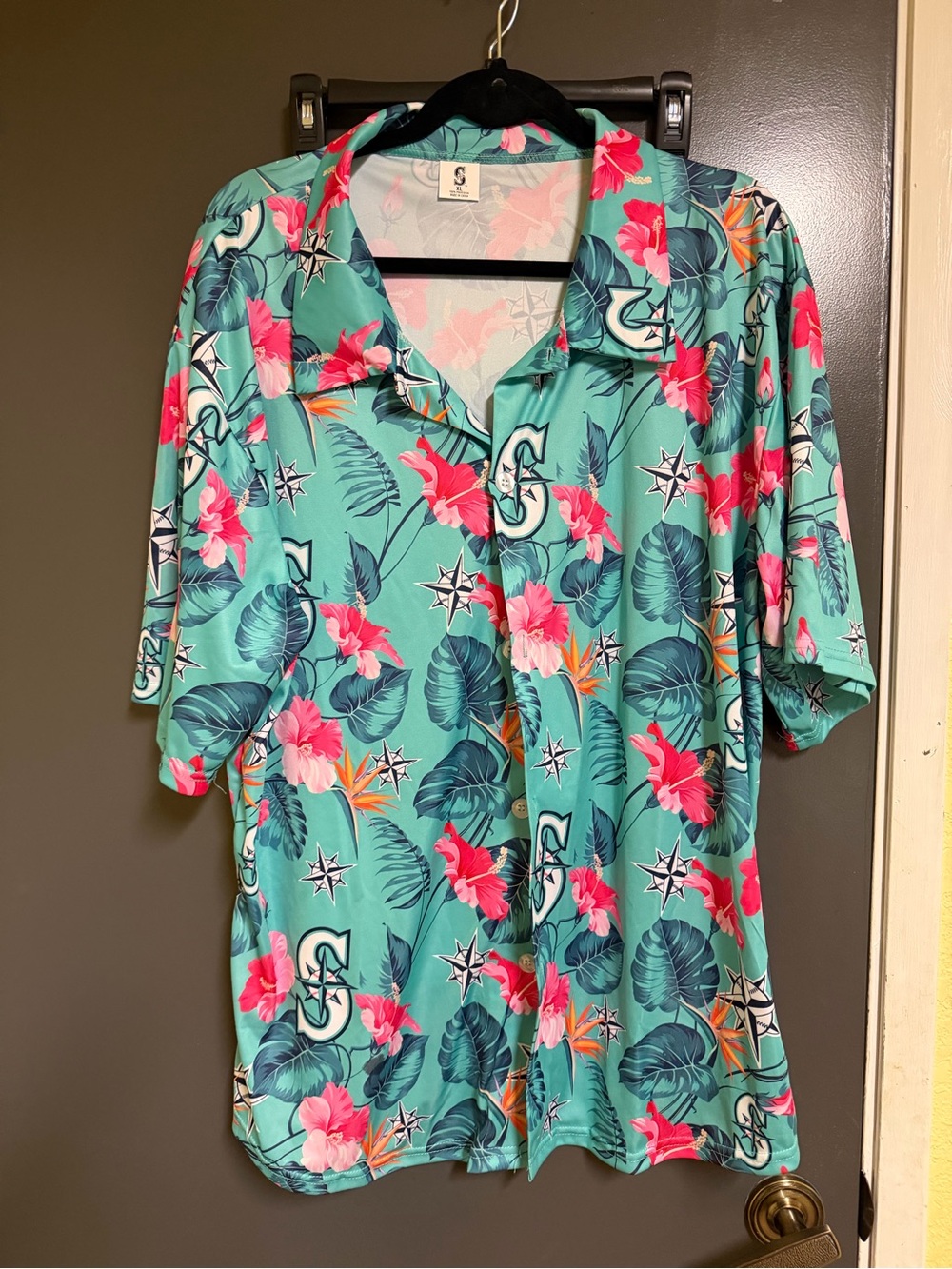 Seattle Mariners Hawaiian Button-Up Shirt